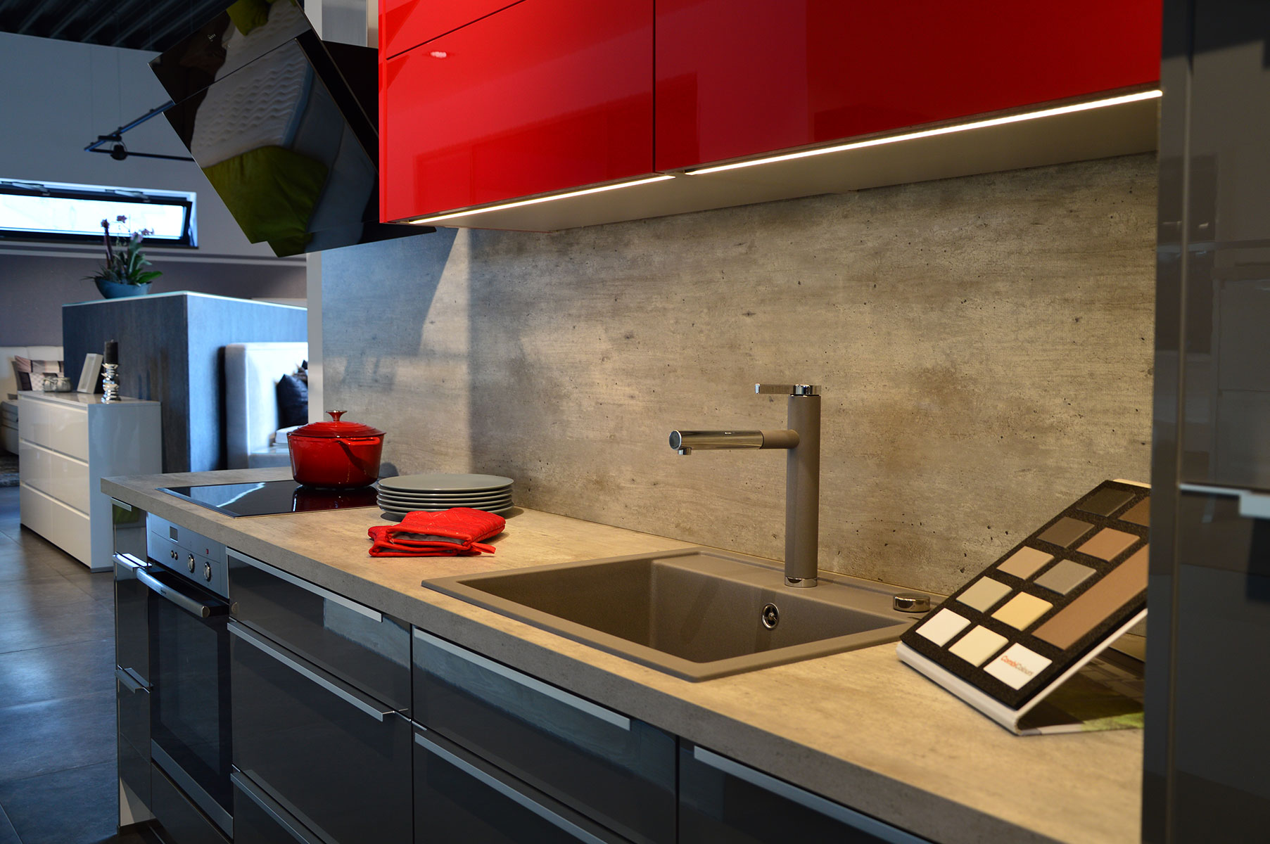 Event Küchen GmbH & Co. KG - Der Familienbetrieb für Küchen & Boxspringbetten